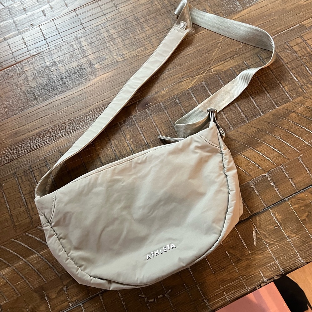 Crossbody bag
